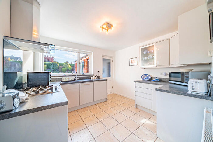 2 Bedroom Detached Bungalow For Sale In Walcote Drive, West Bridgford, NG2