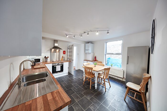 5 Bedroom Property To Rent In May Terrace, Plymouth, PL4