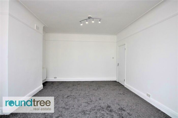 1 Bedroom Flat To Rent In Princes Park Avenue, Golders Green, NW11