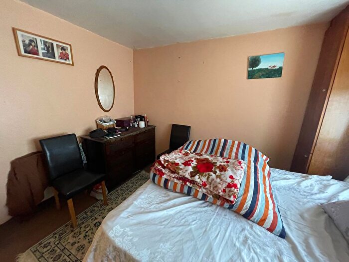3 Bedroom Terraced House For Sale In Church Lane, Birmingham, B33