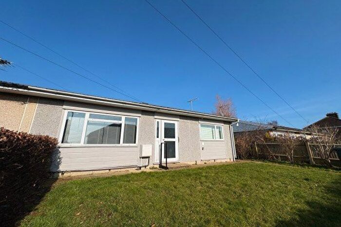 2 Bedroom Bungalow To Rent In Stone Cross Road, Crowborough, TN6