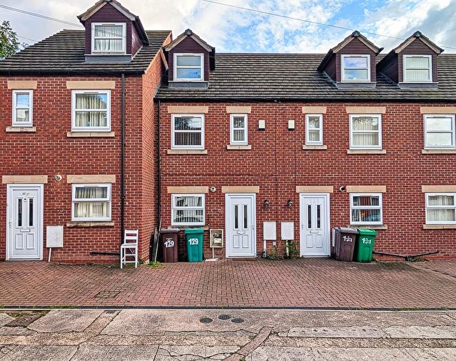 3 Bedroom House To Rent In Rosetta Road, Nottingham, NG7