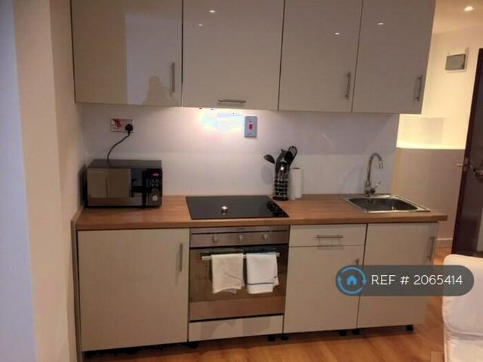 1 Bedroom Flat To Rent In Keswick House, Leicester, LE1