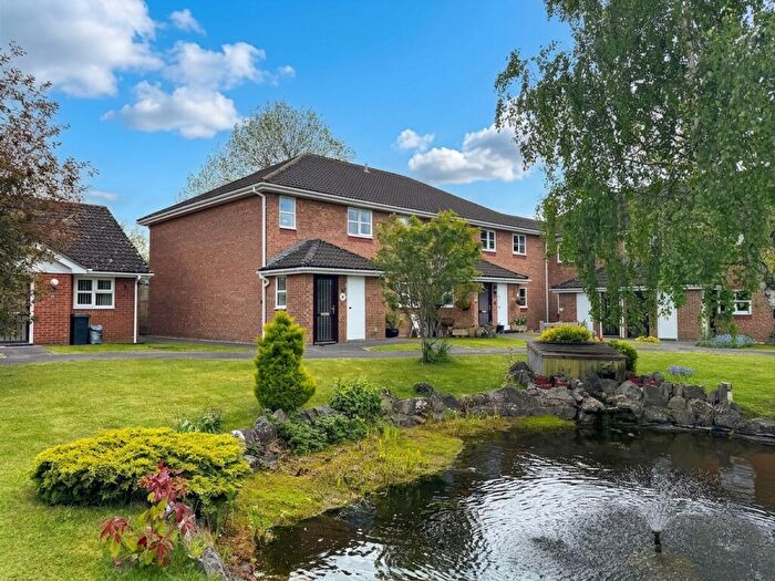 2 Bedroom Apartment For Sale In Batten Court, Chipping Sodbury, BS37