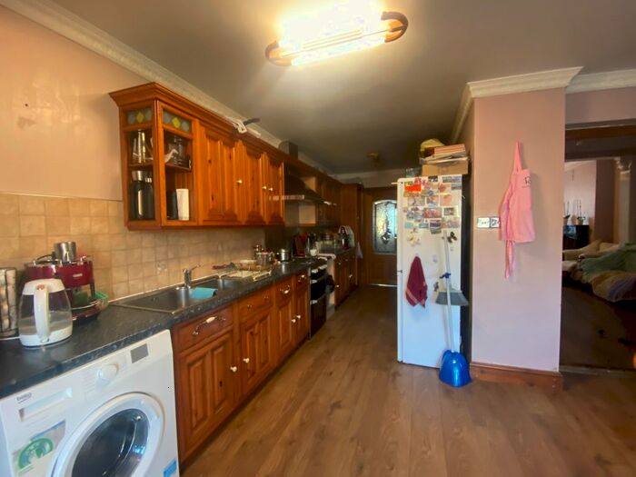 4 Bedroom Terraced House To Rent In St. Albans Road, Seven Kings, Ilford, IG3