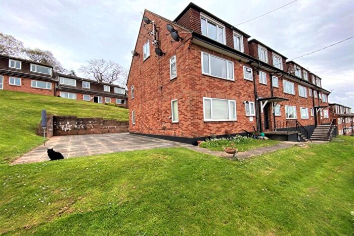 2 Bedroom Flat To Rent In Bradham Court, Exmouth, Devon, EX8