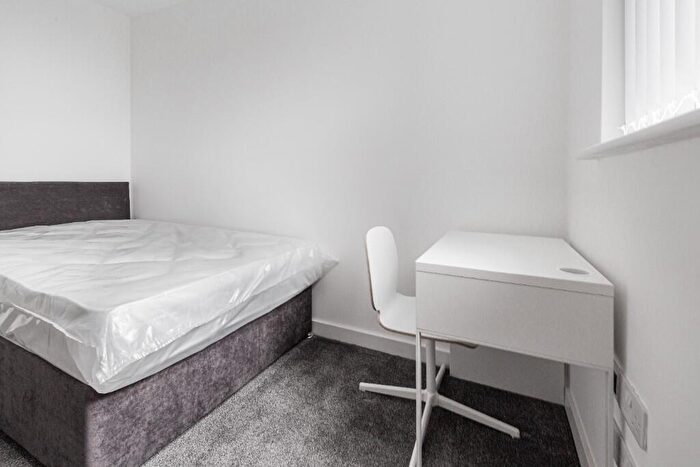 5 Bedroom Apartment To Rent In Hartington Road, Liverpool, Merseyside, L8