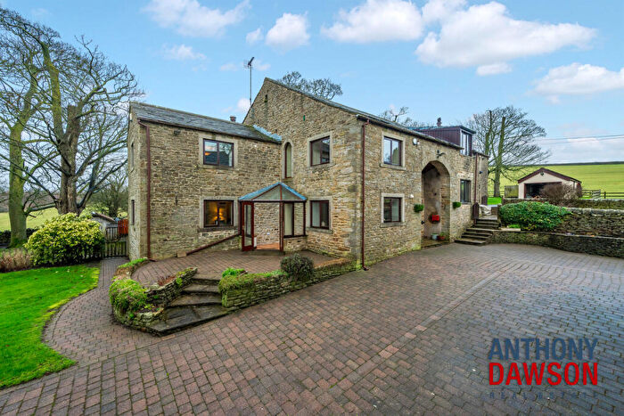 7 Bedroom Detached House For Sale In Batty House Farm, Red Lion Street, Earby, BB18