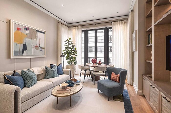 1 Bedroom Flat To Rent In Curzon Street, London, W1J