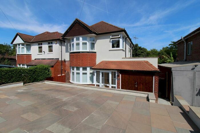 3 Bedroom Detached House To Rent In Southwood Drive, Surbiton, KT5