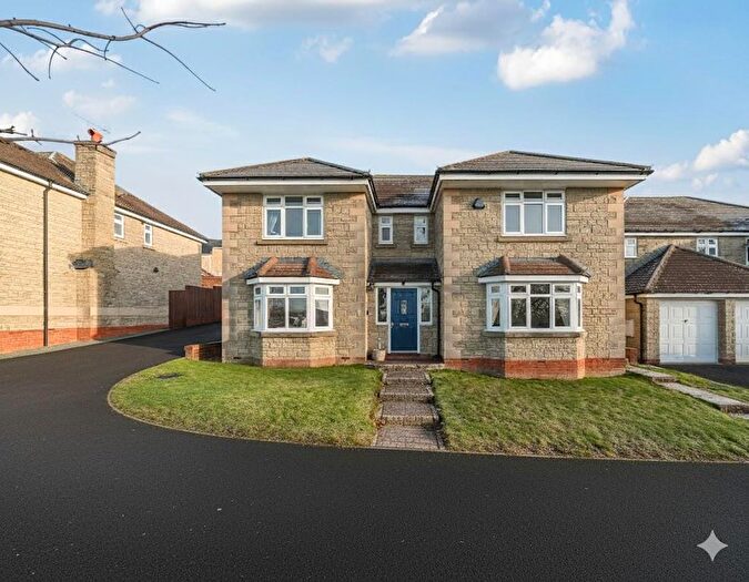 5 Bedroom Detached House For Sale In Portal Close, Chippenham, SN15