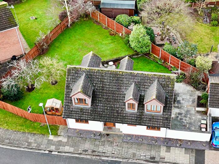 4 Bedroom Detached House For Sale In Hillside Road, Bramcote, NG9