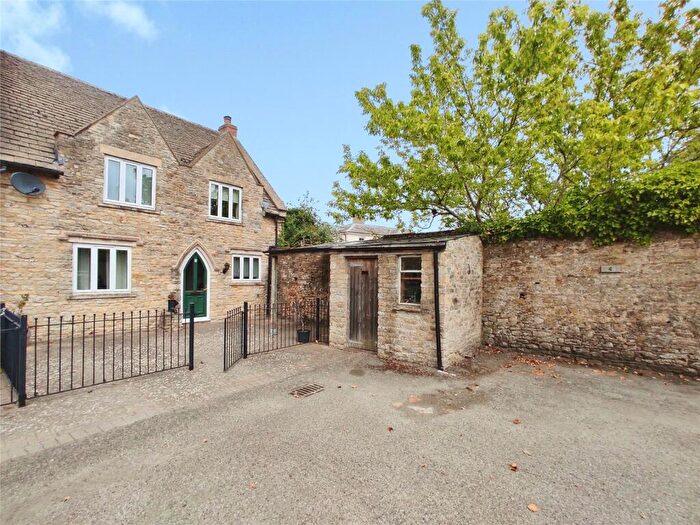 2 Bedroom Semi-Detached House To Rent In Walkers Barn, Heathfield, Kidlington, OX5