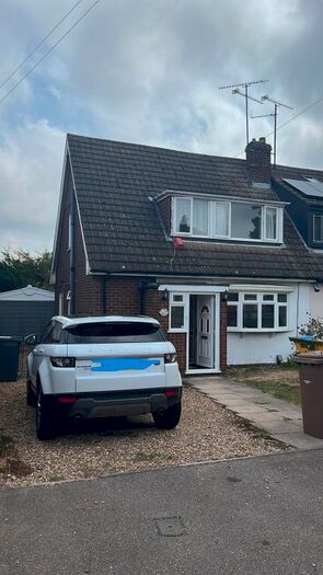 3 Bedroom Semi-Detached House To Rent In Eldon Road, Luton, LU4