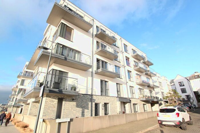 2 Bedroom Flat To Rent In Quadrant Quay, Trinity Street, Millbay, Plymouth, Devon PL1