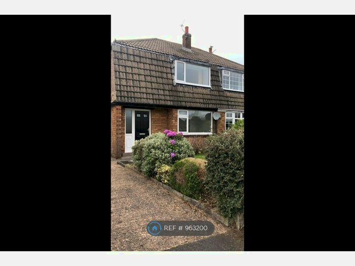 3 Bedroom Semi-Detached House To Rent In Brantwood Oval, Bradford, BD9