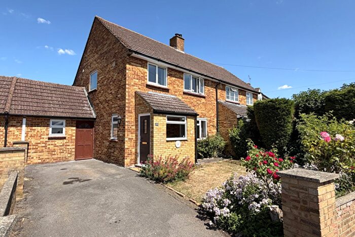 3 Bedroom Semi-Detached House For Sale In Bonnersfield, Long Crendon, Aylesbury, HP18