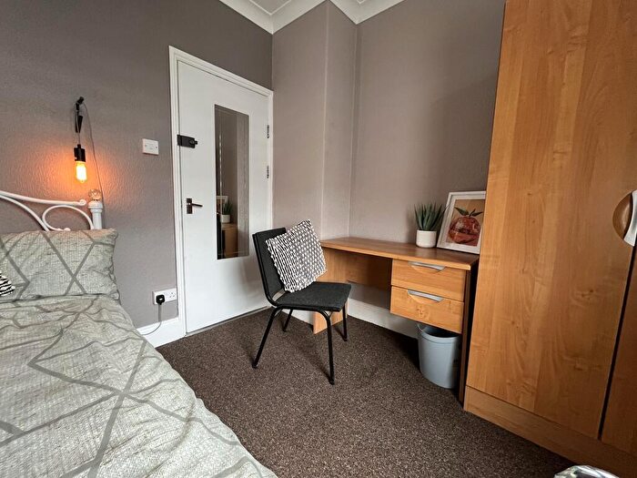 1 Bedroom Terraced House To Rent In Spare Room // Available Now, LN5