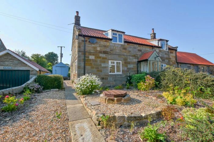 2 Bedroom Cottage To Rent In Main Road, Aislaby, Whitby, YO21