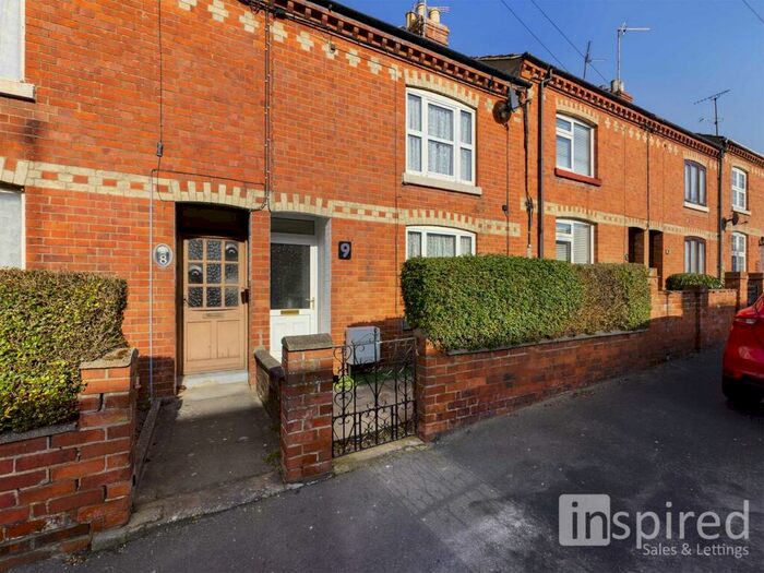 3 Bedroom Terraced House For Sale In Milton Road, Wellingborough, NN8