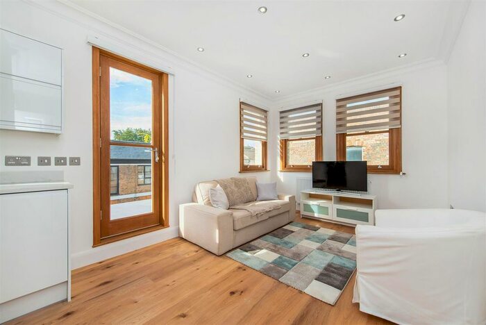 1 Bedroom Flat To Rent In Stroud Green Road, Finsbury Park, N4