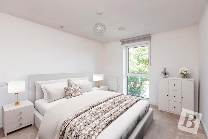 2 Bedroom Apartment For Sale In Princes Road, Chelmsford, Essex, CM2