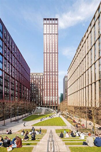 3 Bedroom Flat For Sale In Circle Square, Nobel Way, Manchester, M1