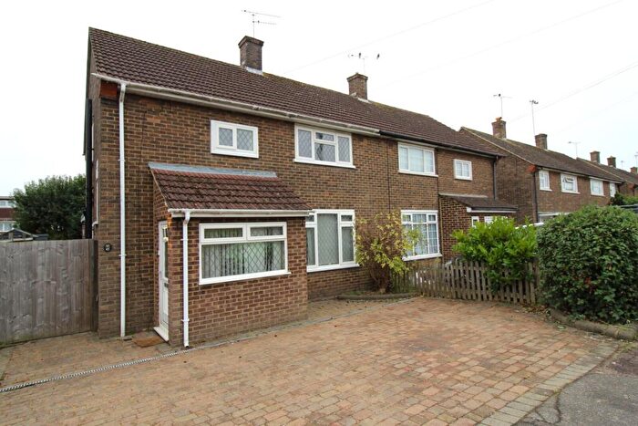 3 Bedroom Semi Detached House To Rent In Coram Green, Hutton, CM13