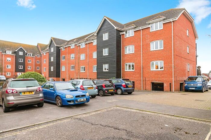 2 Bedroom Apartment For Sale In Priory Avenue, Southampton, SO17