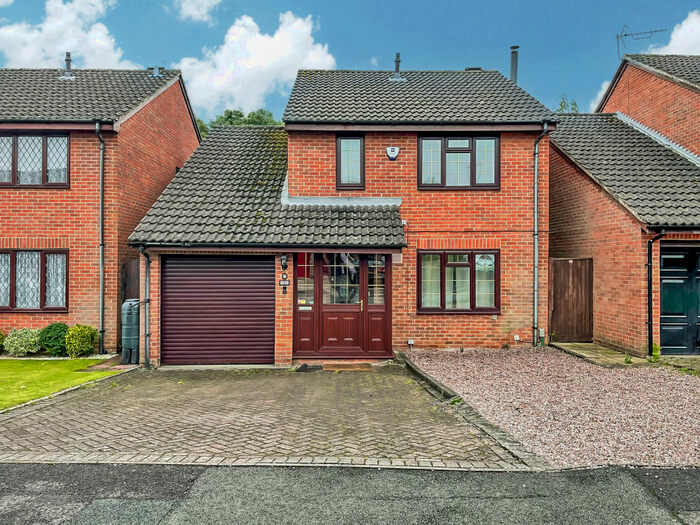 4 Bedroom Detached House To Rent In Carey Close, Swindon, Wiltshire, SN5