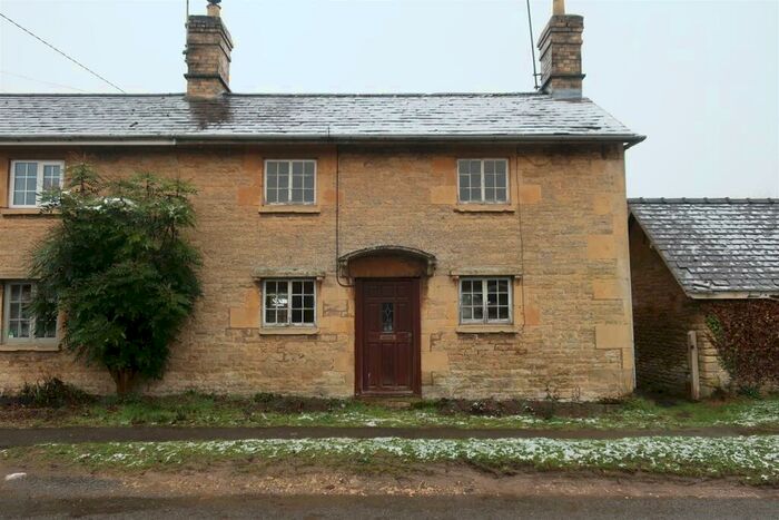 3 Bedroom Cottage To Rent In Junction Road, Churchill, OX7