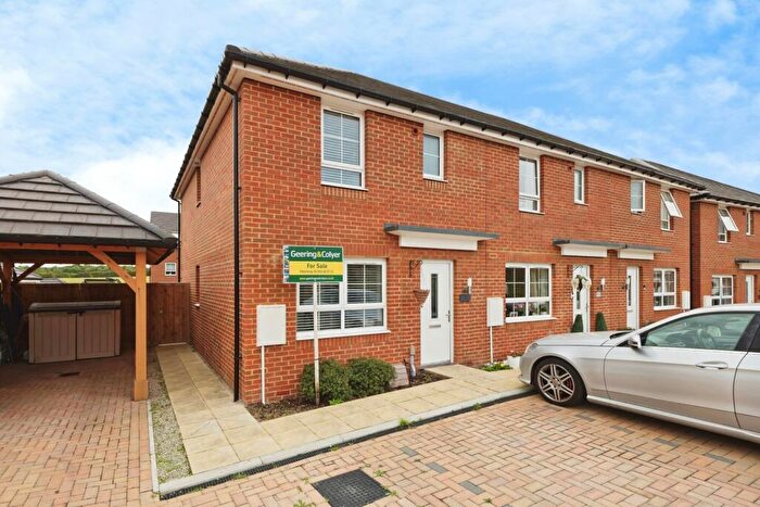 3 Bedroom End Of Terrace House For Sale In Lapwing Way, Whitfield, Dover, Kent, CT16