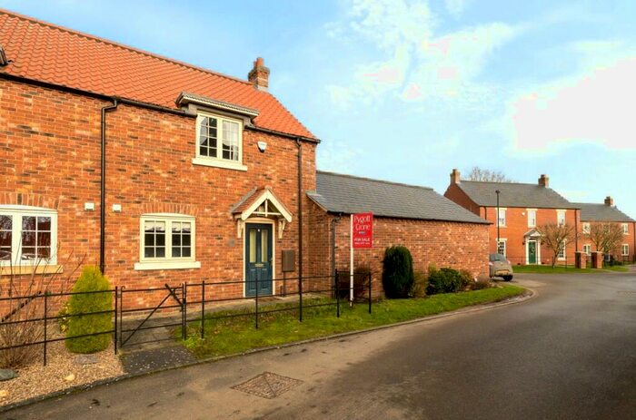 2 Bedroom Semi-Detached House For Sale In Townhill Lane, Bucknall, LN10