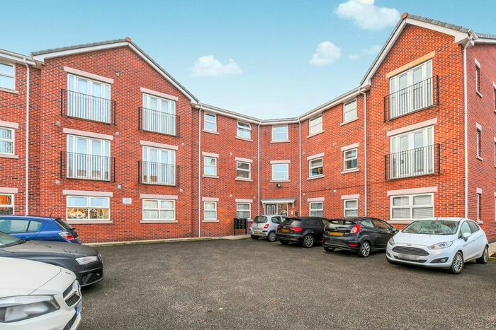 2 Bedroom Flat To Rent In Planewood Gardens, Lowton, Warrington, WA3