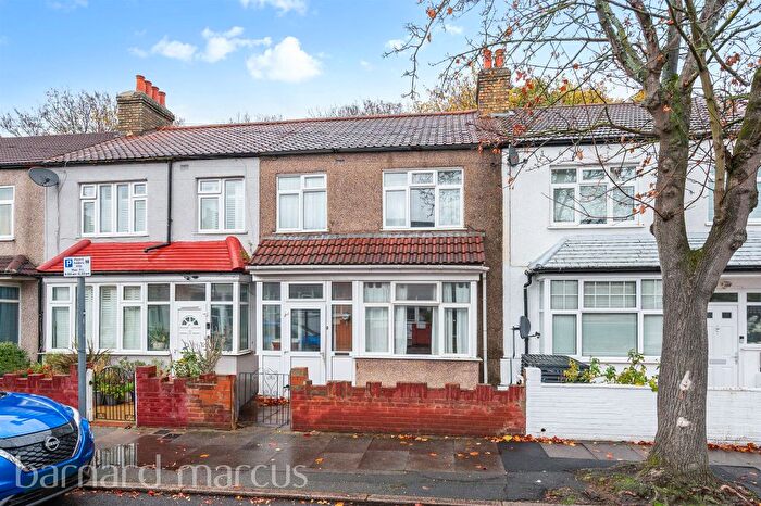 3 Bedroom Terraced House For Sale In Seely Road, London, SW17