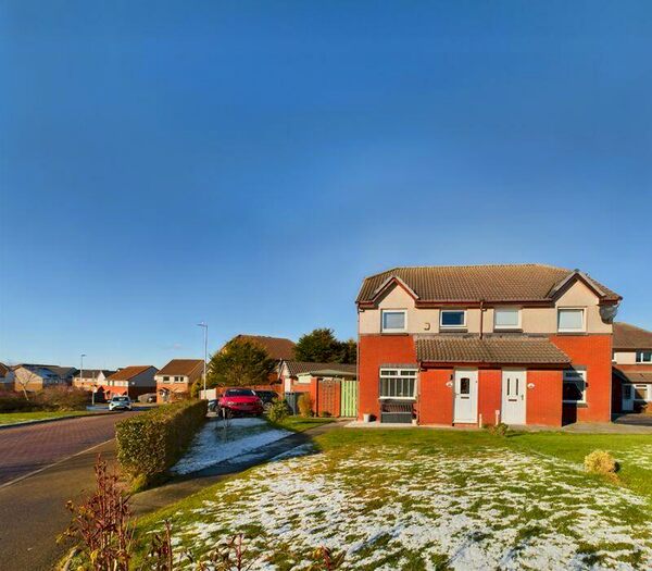 3 Bedroom Semi-Detached House For Sale In Creel Avenue, Aberdeen, AB12