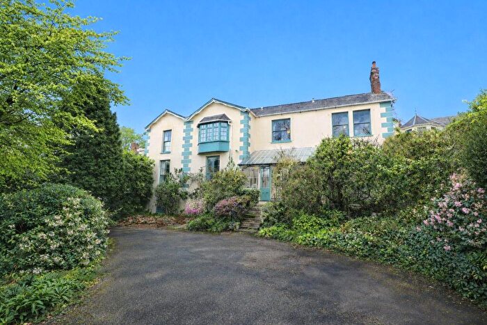 7 Bedroom Link Detached House For Sale In Orchard Hill, Bideford, Devon, EX39