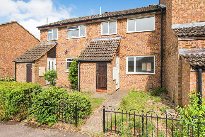 3 Bedroom Terraced House For Sale In Burgess Close, Kempston, MK42