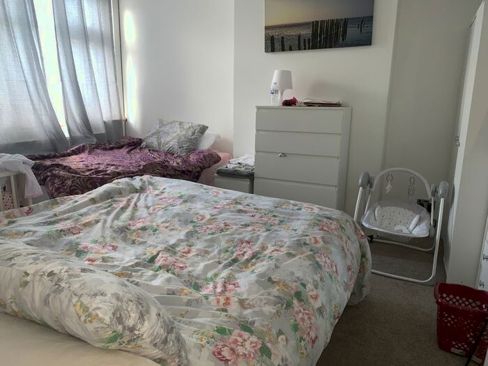 1 Bedroom Flat To Rent In Peel Road, Wealdstone, Harrow, HA3
