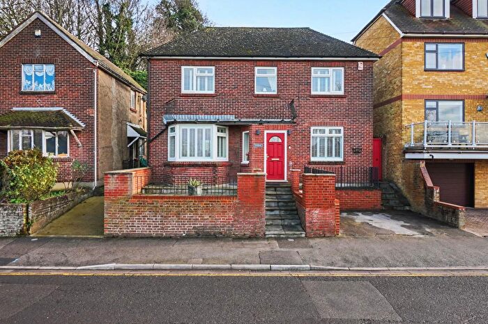 3 Bedroom Detached House For Sale In The Esplanade, Rochester, ME1