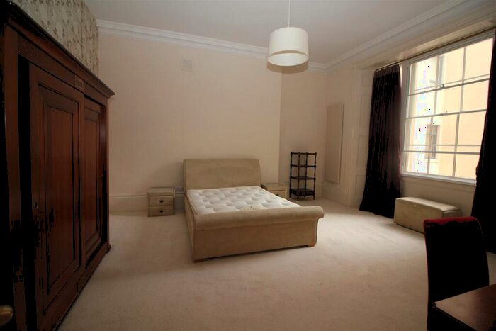 2 Bedroom Apartment To Rent In The Parade, Leamington Spa, CV32