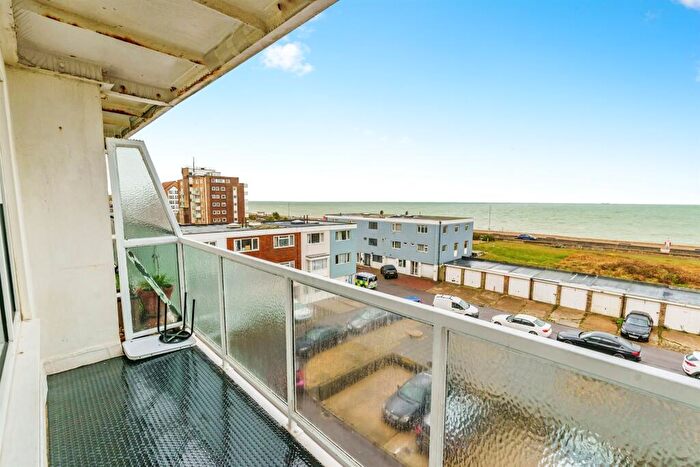 2 Bedroom Flat For Sale In Dane Close, Seaford, BN25