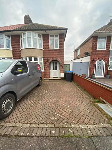 3 Bedroom Semi Detached House To Rent In Mildmay Road, Ipswich, Suffolk, IP3