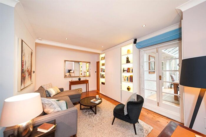 2 Bedroom Flat For Sale In Finborough Road, Chelsea, SW10