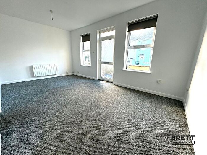 1 Bedroom Flat To Rent In Flat, - Waterloo Road, Hakin, Milford Haven, SA73