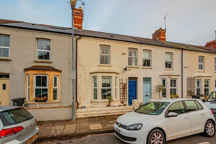 2 Bedroom Property To Rent In Fairleigh Road, Pontcanna, Cardiff, CF11