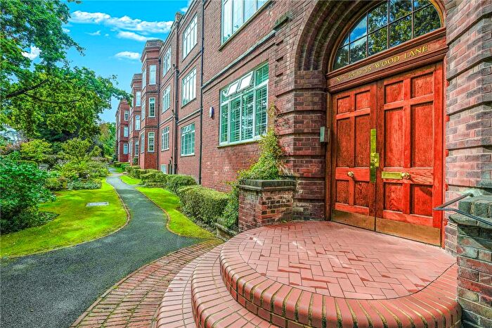 3 Bedroom Apartment For Sale In Wood Lane, London, N6