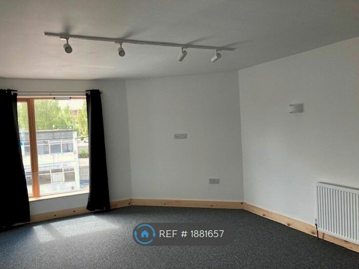 1 Bedroom Flat To Rent In Mill Lane, Bedminster, Bristol, BS3