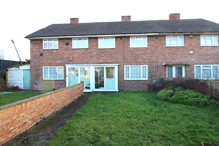 3 Bedroom Terraced House For Sale In Malden Way, New Malden, KT3