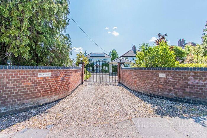 4 Bedroom Detached House For Sale In Blofield Road, Brundall, NR13